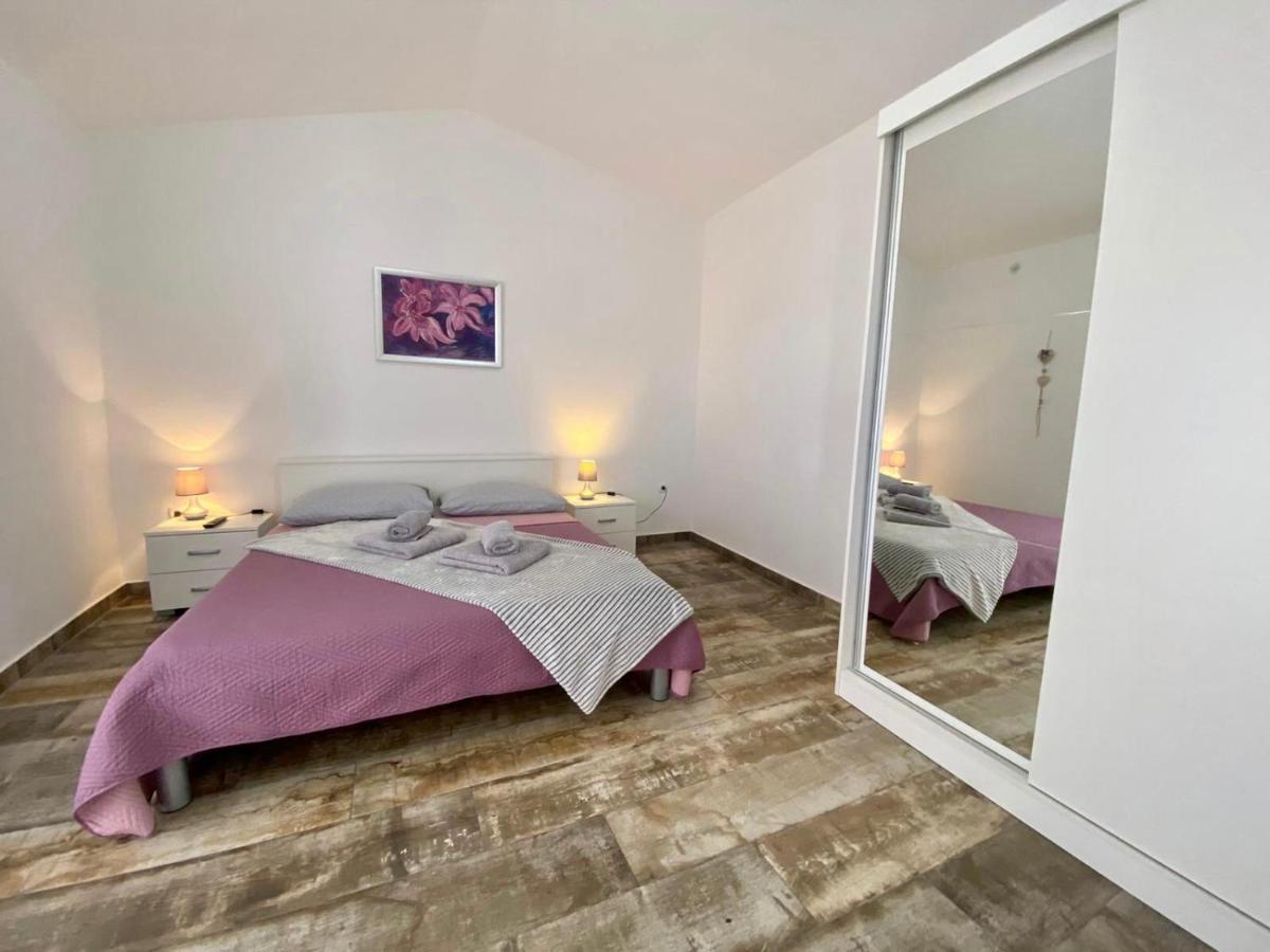 Apartments King - City Center Novalja Extérieur photo