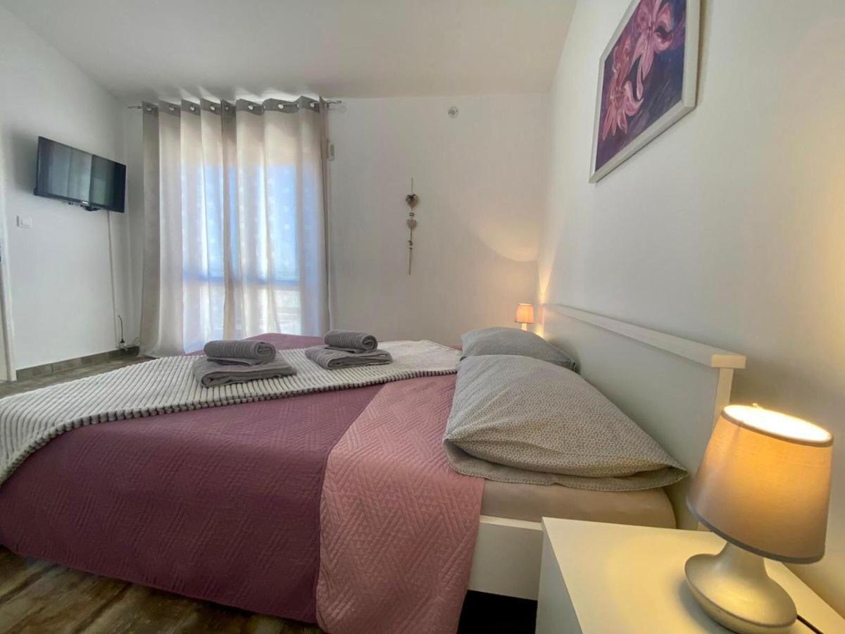 Apartments King - City Center Novalja Extérieur photo