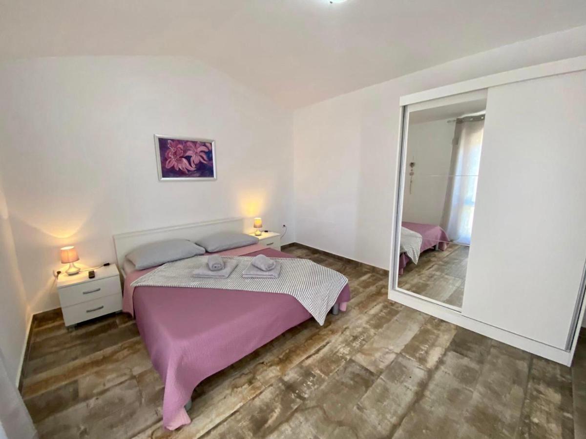 Apartments King - City Center Novalja Extérieur photo