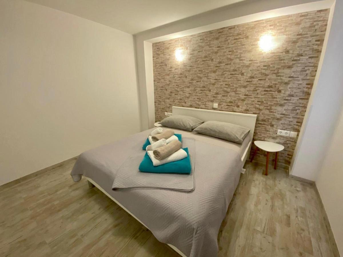 Apartments King - City Center Novalja Extérieur photo