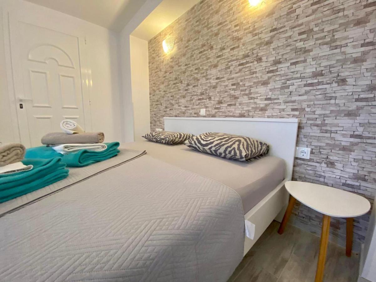 Apartments King - City Center Novalja Extérieur photo