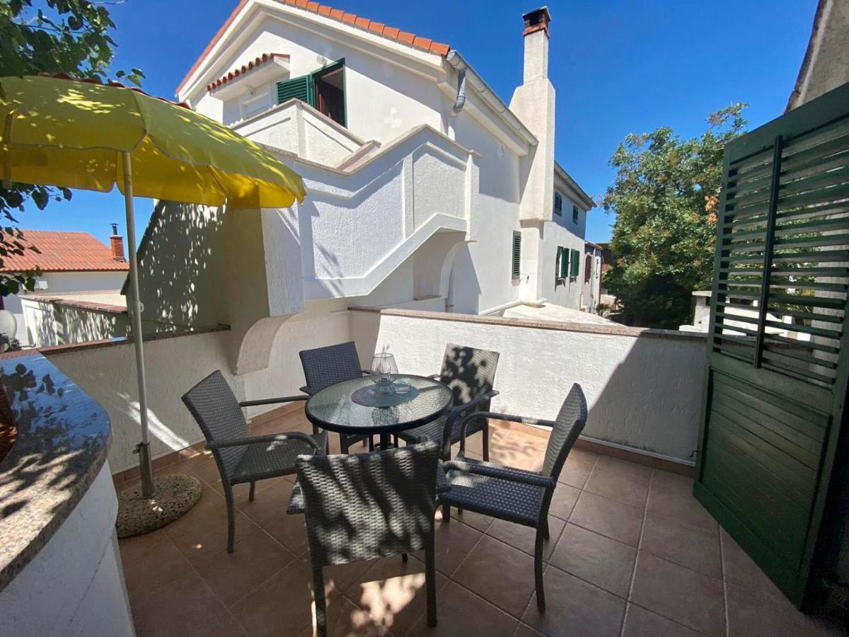 Apartments King - City Center Novalja Extérieur photo
