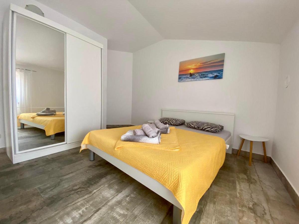 Apartments King - City Center Novalja Extérieur photo