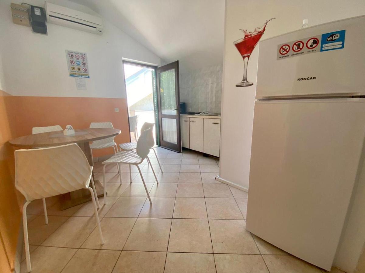 Apartments King - City Center Novalja Extérieur photo