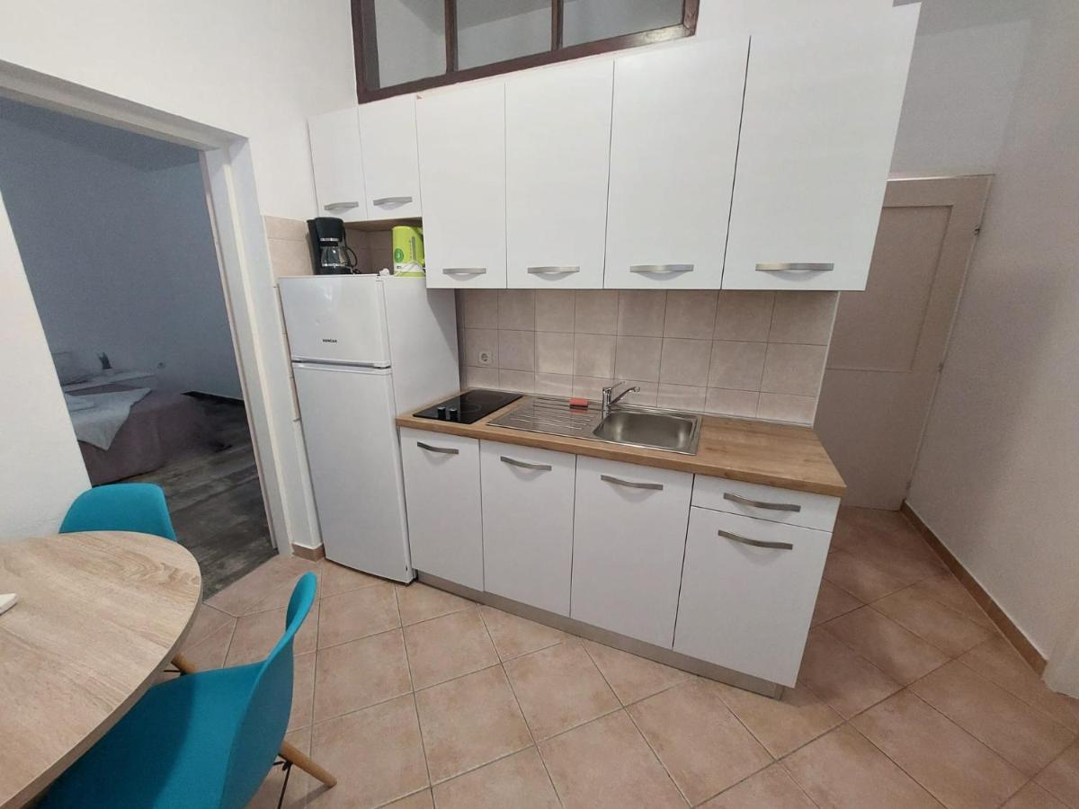 Apartments King - City Center Novalja Extérieur photo
